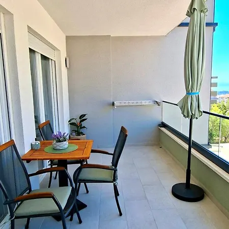 Apartment New Markan