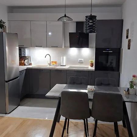 Apartment New Markan *