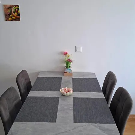 Apartment New Markan *